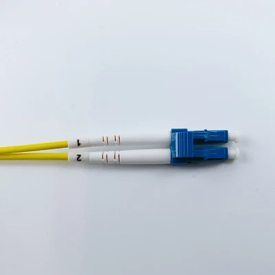 A fábrica da Abalone fornece diretamente o tipo de carretel de papelão embalagem Sc APC patch cord de fibra óptica FTTH conjuntos de cabos pendentes com olhal de puxar